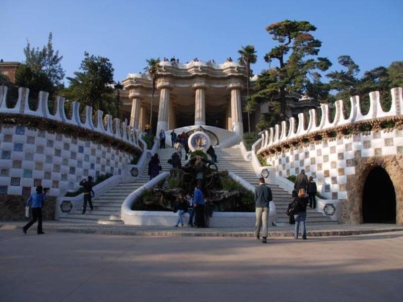 Escalinata del Park Güell - En bici por Barcelona