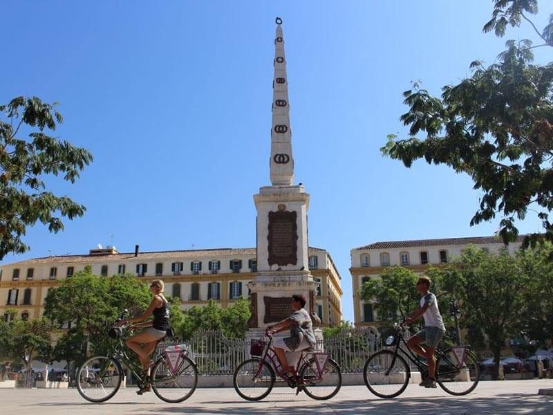 Plaza de la Merced de Málaga en bici